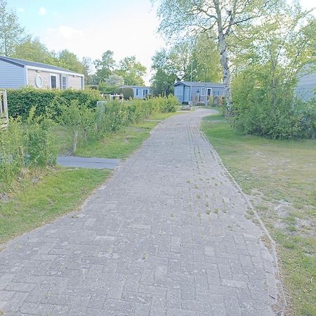 Bj Chalets - Robbengat 85 - Gezellige Chalet Op Vakantiepark Lauwersoog! Vroege Incheck! Met Airco! Buitenkant foto