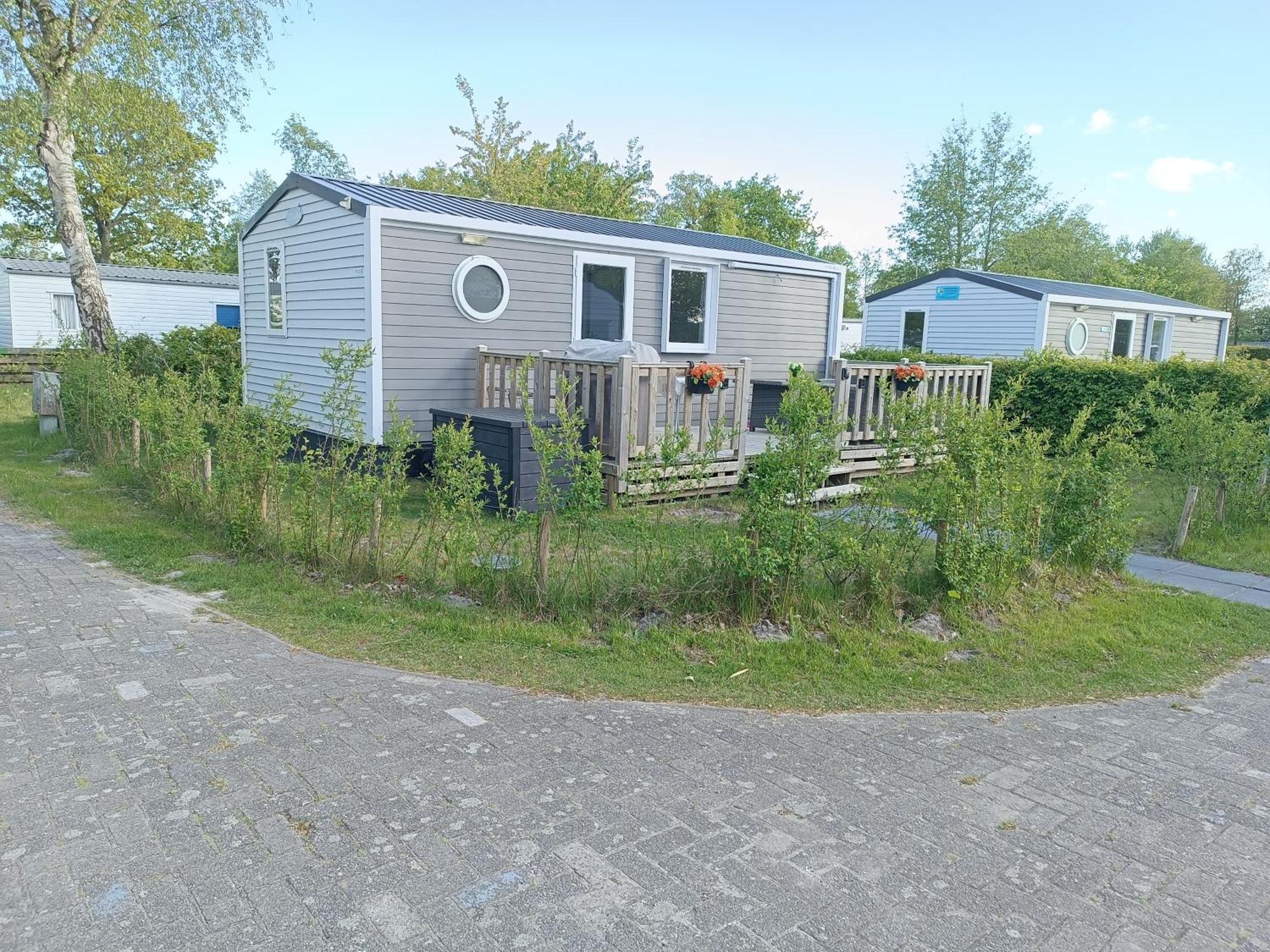 Bj Chalets - Robbengat 85 - Gezellige Chalet Op Vakantiepark Lauwersoog! Vroege Incheck! Met Airco! Buitenkant foto